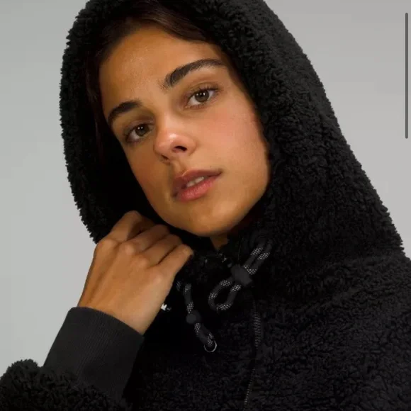 lululemon Textured Fleece 1/2 Zip Black Size 10 NWT - Picture 3 of 7